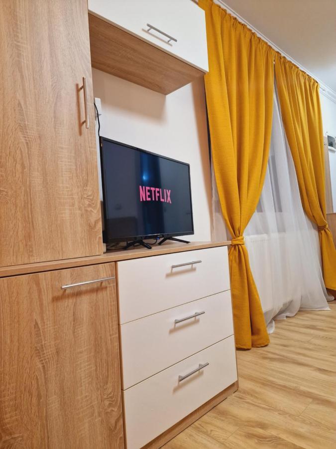 Airport Easy Link Appartement Iasi Buitenkant foto
